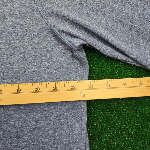 Vineyard Vines‎ Performance Tshirt Mens XL Blue Long Sleeve Whale Graphic Tee - Picture 4 of 8